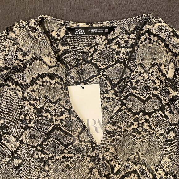 Zara Women's Printed Shirt Long Sleeves V-Neck Side Zip Closure Size XS NWT $47 - Picture 4 of 15